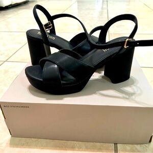 NIB Kenneth Cole Reaction Reeva Platform Women Size 7 Black